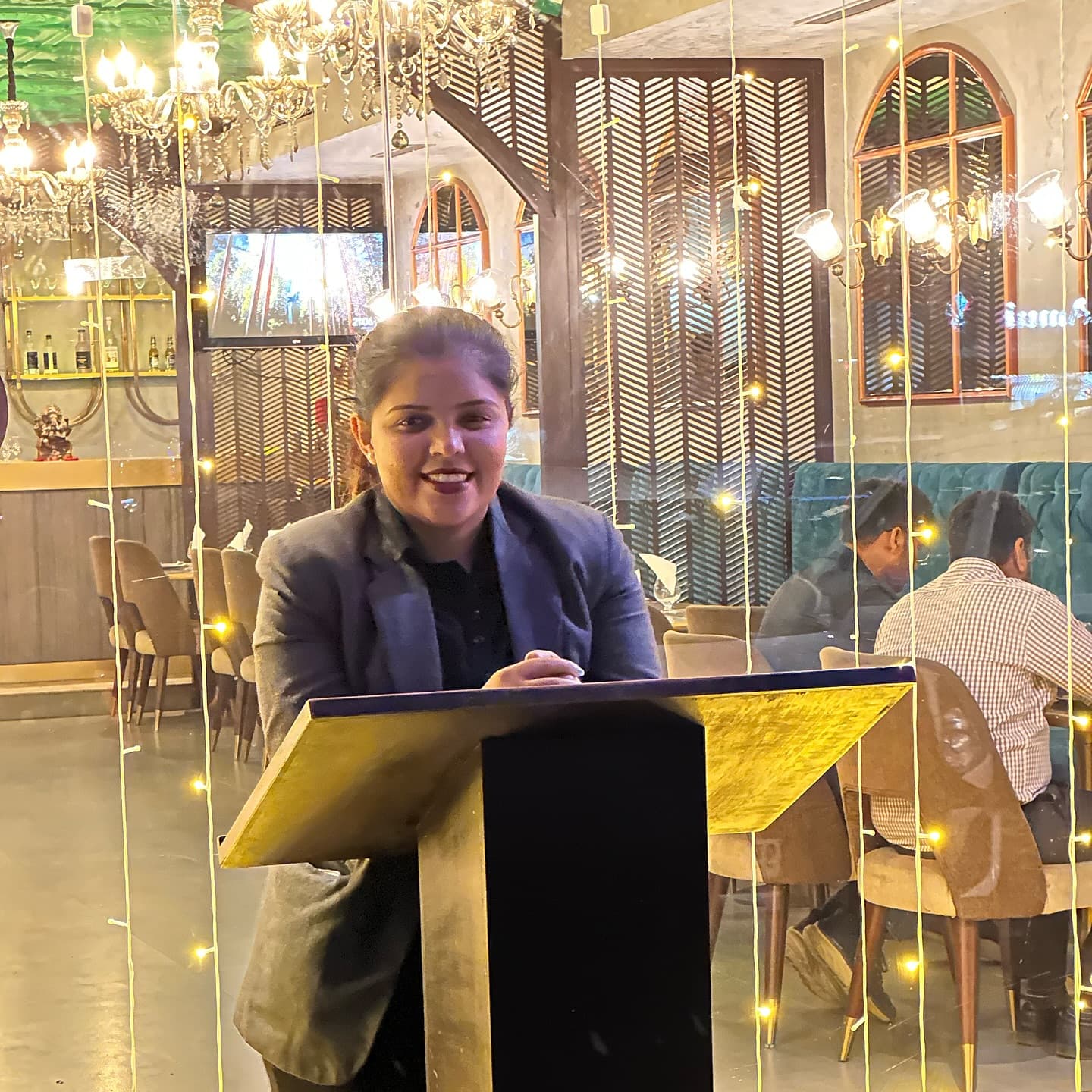 Ami Bhatt, Wings Institute alumnus working as Hotel Staff at Moti Mahal Vadodara