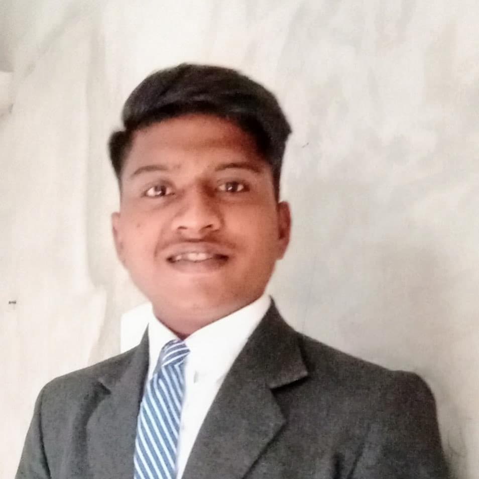 Nitin Rathva, Wings Institute alumnus working as Ground Staff at Ahmedabad International Airport
