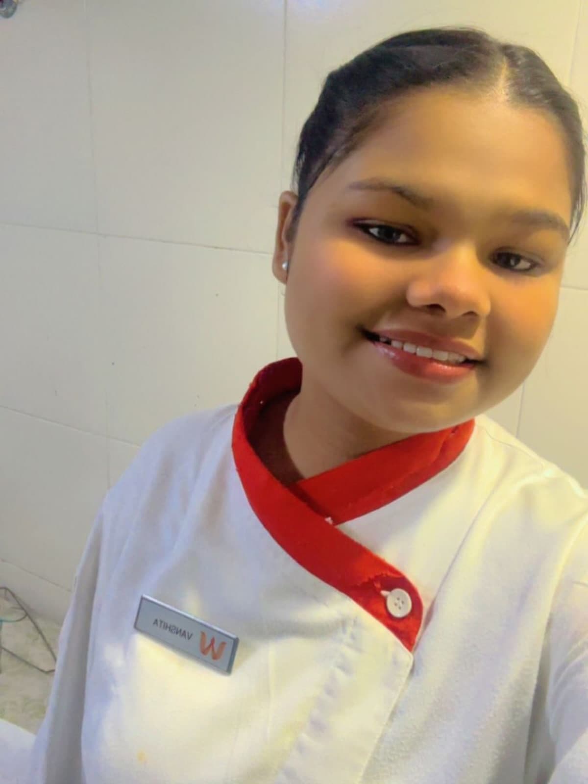 Vanshita Parte, Wings Institute alumnus working as Hotel Staff at ITC Welcome Hotel Vadodara