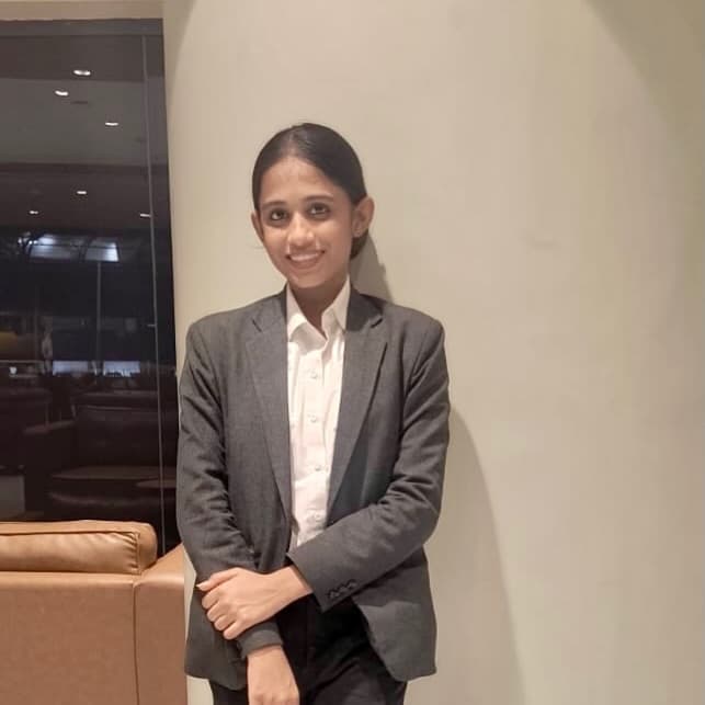 Riya Parmar, Wings Institute alumnus working as Airport Retail at Vadodara International Airport