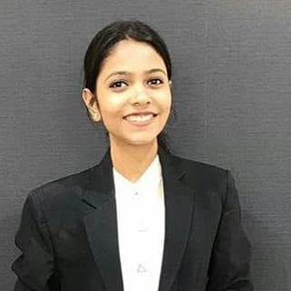 Jinal Gandhi, Wings Institute alumnus working as Travel Consultant at London-based Travel Agency