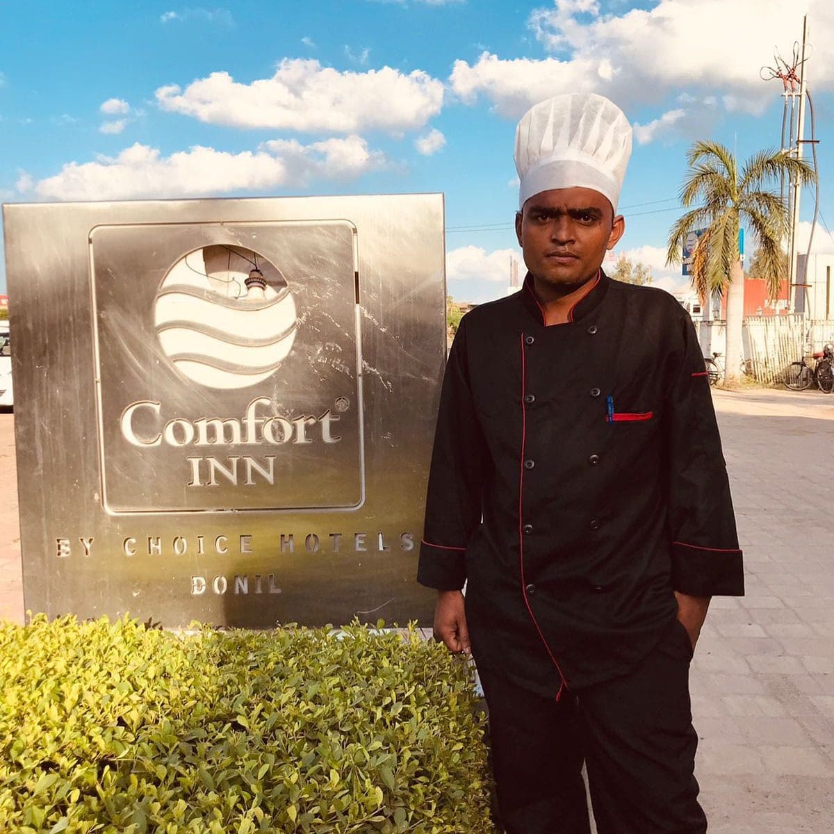 Keyur Patel, Wings Institute alumnus working as Chef at Hotel Comfort Inn