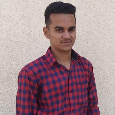 Mit Patel, Wings Institute alumnus working as Hotel Staff at Taj Aravali Hotel Udaipur