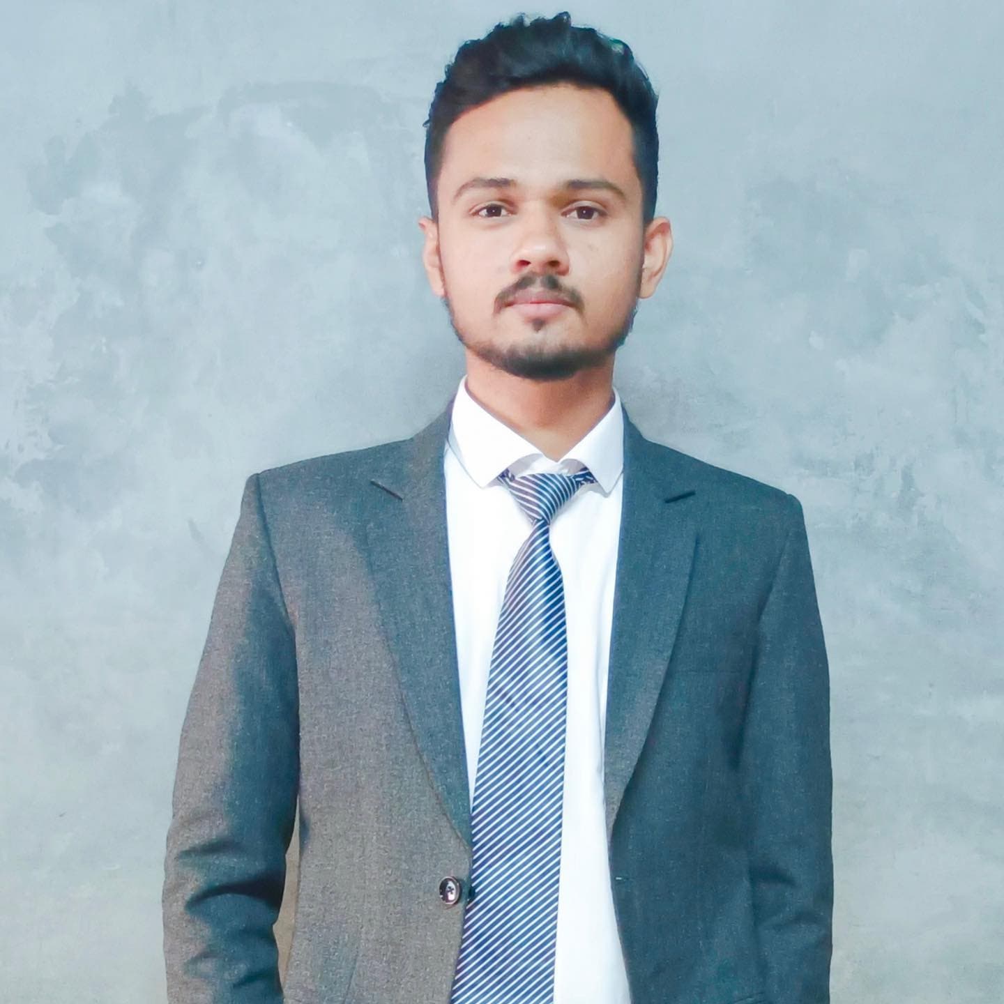 Sahil Patel, Wings Institute alumnus working as Ground Staff at Ahmedabad International Airport