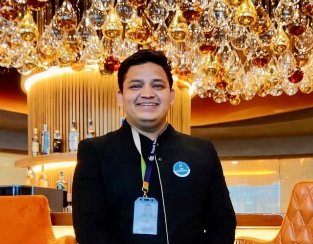 Shahid Malek, Wings Institute alumnus working as Airport Lounge GSO at Bengaluru International Airport